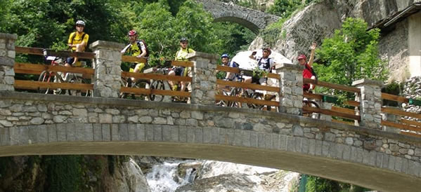 cicloturismo_in_Valbrembana